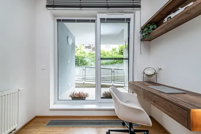 Prodej bytu 2+kk, Praha - Hrdlořezy, Mezilehlá, 51 m2
