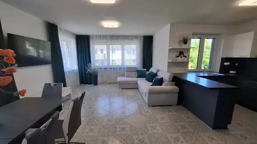 Prodej rodinného domu, Břežany II, 160 m2