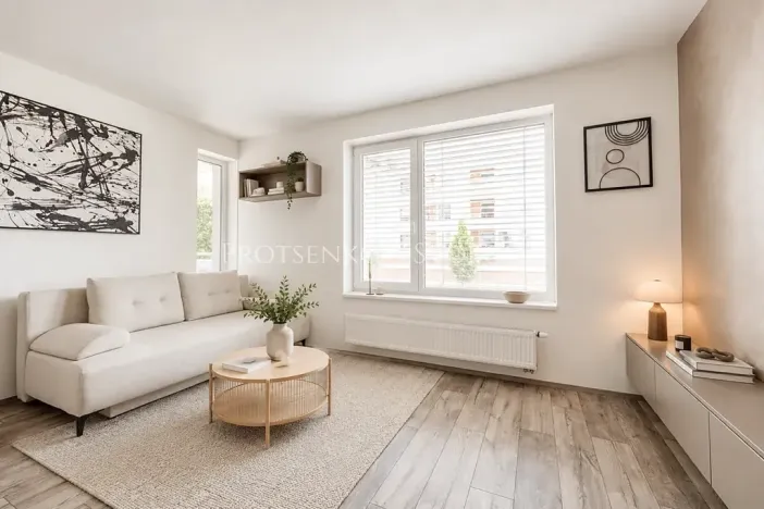 Pronájem bytu 2+kk, Hradec Králové, Průběžná, 58 m2