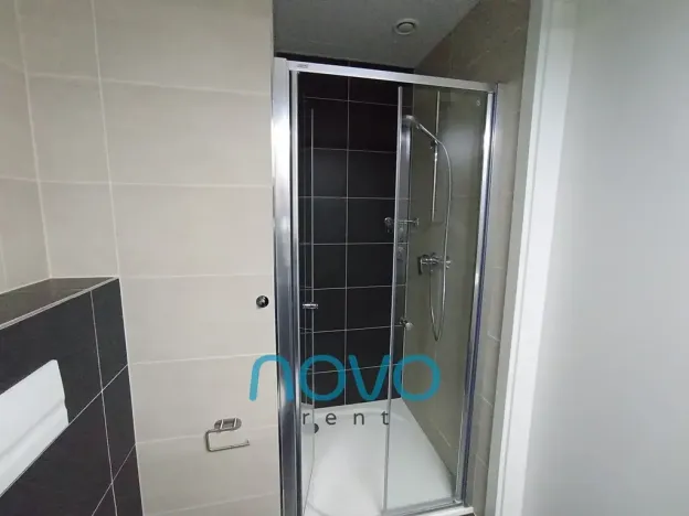 Pronájem bytu 2+kk, Praha - Smíchov, Plzeňská, 37 m2