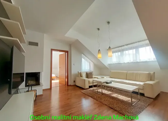 Pronájem bytu 3+kk, Praha - Strašnice, Gutova, 92 m2