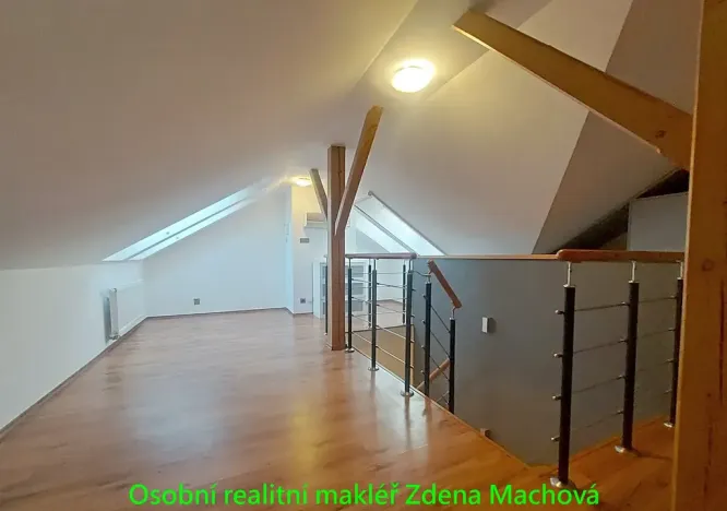 Pronájem bytu 3+kk, Praha - Strašnice, Gutova, 92 m2