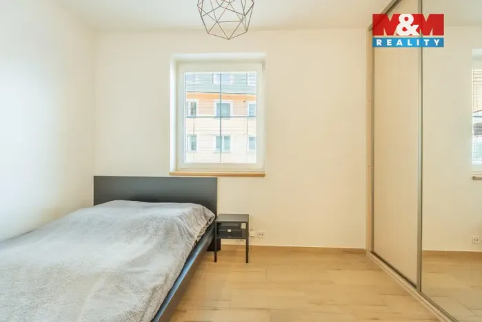 Prodej bytu 2+kk, Zeleneč, Čsl. armády, 44 m2