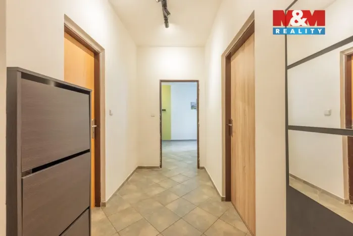 Prodej bytu 2+kk, Zeleneč, Čsl. armády, 44 m2