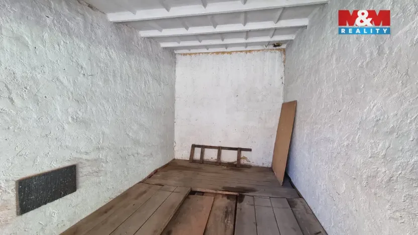 Pronájem garáže, Český Těšín, 17 m2