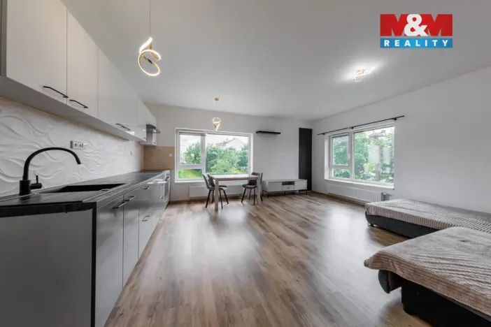 Pronájem bytu 3+kk, Karlovy Vary - Bohatice, Dubová, 67 m2