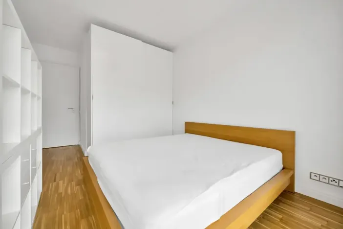 Pronájem bytu 2+kk, Praha - Karlín, Rohanské nábřeží, 52 m2