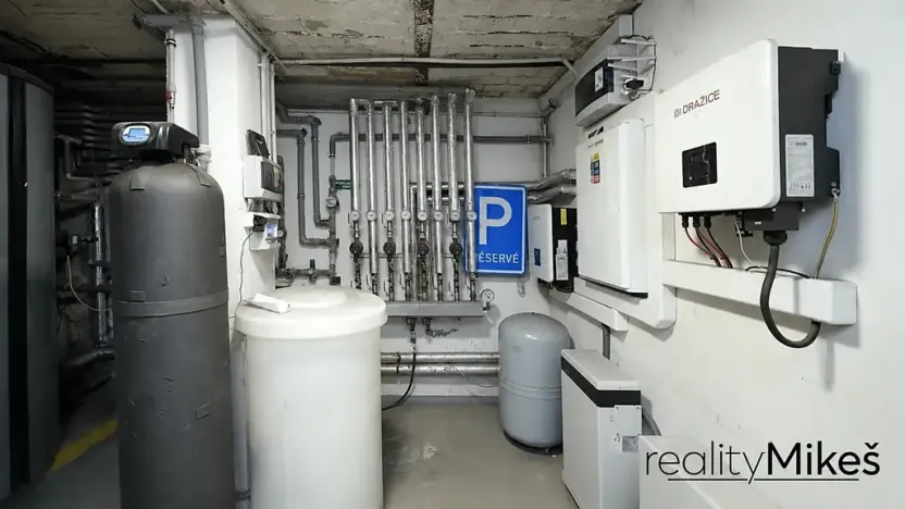 Prodej ubytování, Dobrovice, 500 m2