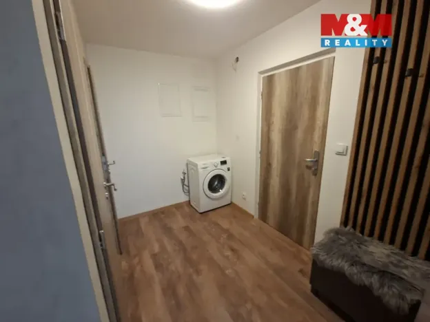 Pronájem bytu 2+kk, Kladno - Kročehlavy, Anglická, 40 m2