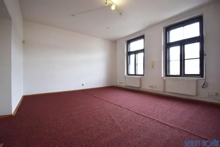 Pronájem bytu 1+1, Ústí nad Labem - Krásné Březno, Drážďanská, 42 m2
