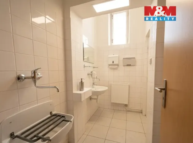 Pronájem obchodního prostoru, Semily, Špidlenova, 106 m2