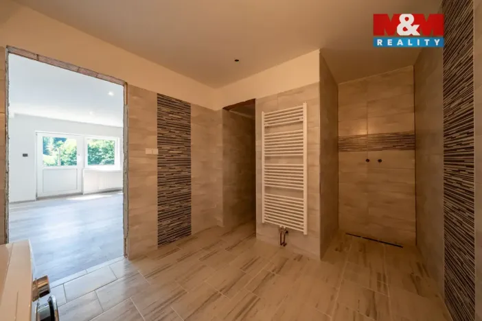 Prodej činžovního domu, Janov nad Nisou - Loučná nad Nisou, 340 m2