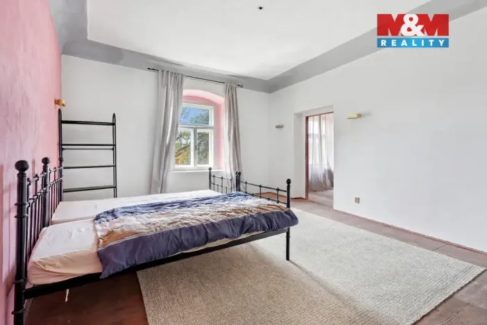 Prodej historického objektu, Mšené-lázně, Školní, 1075 m2