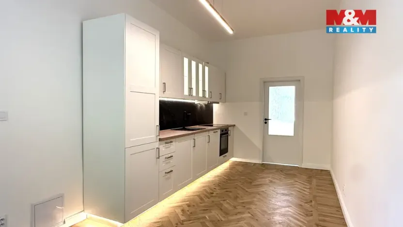 Pronájem bytu 2+kk, Praha - Smíchov, Plzeňská, 45 m2