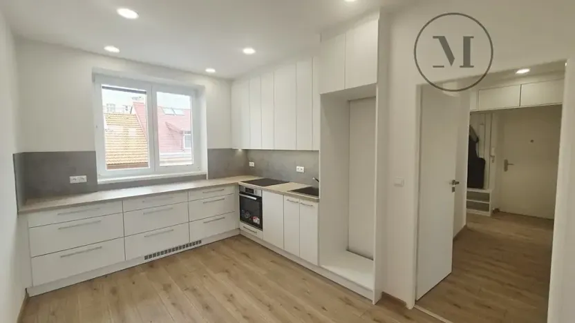 Pronájem bytu 2+kk, České Budějovice, Heydukova, 65 m2
