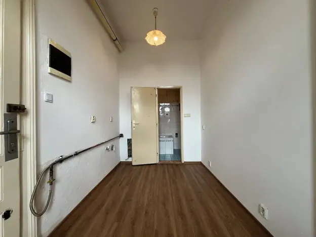 Prodej bytu 2+1, Brno, Komárovská, 48 m2