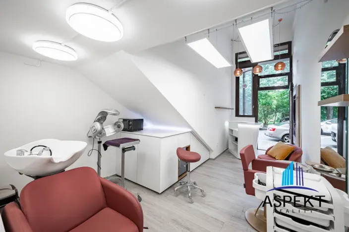 Pronájem obchodního prostoru, Praha - Bubeneč, Jugoslávských partyzánů, 20 m2