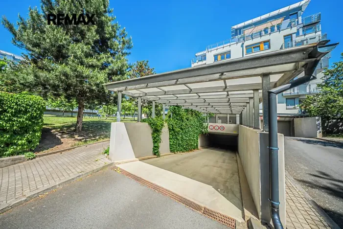 Prodej bytu 4+1, Praha - Malešice, Univerzitní, 109 m2