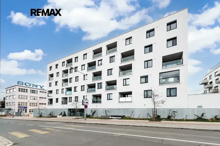 Pronájem bytu 3+kk, Praha - Hloubětín, U Elektry, 80 m2