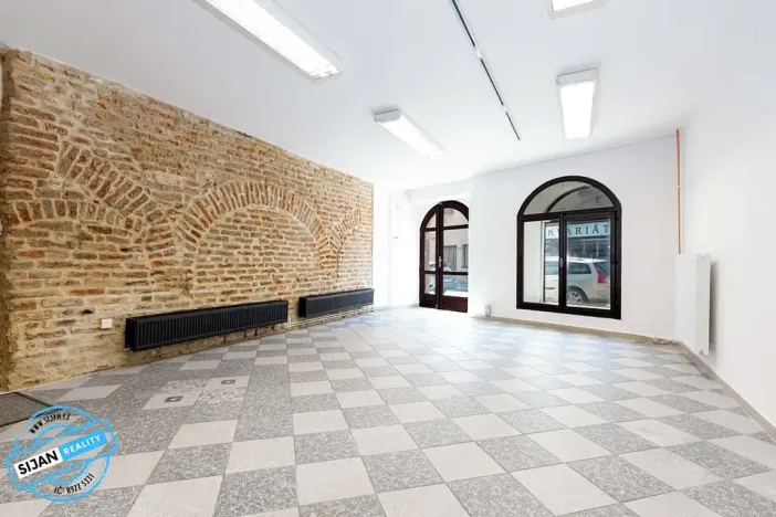 Prodej obchodního prostoru, Kroměříž, Kovářská, 196 m2