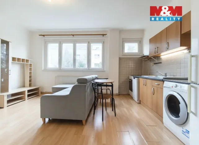 Pronájem bytu 2+kk, Praha - Břevnov, Svojsíkova, 41 m2