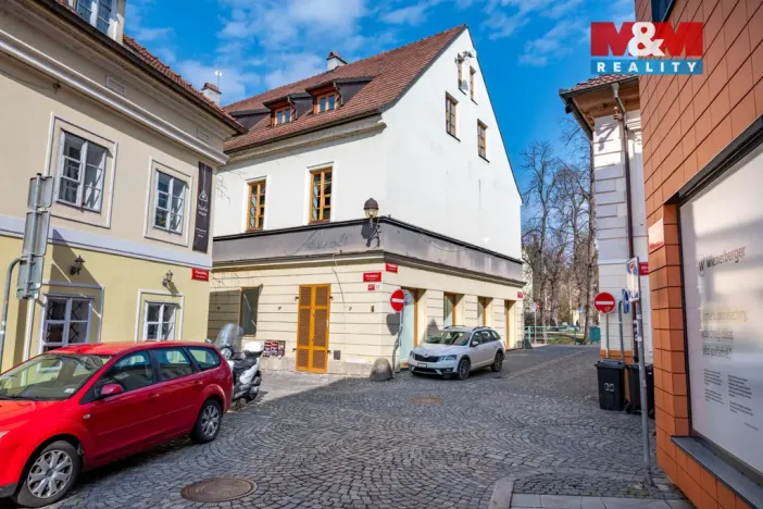 Pronájem obchodního prostoru, České Budějovice - České Budějovice 1, Hradební, 142 m2