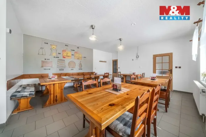 Pronájem restaurace, Radnice, Sídliště, 108 m2