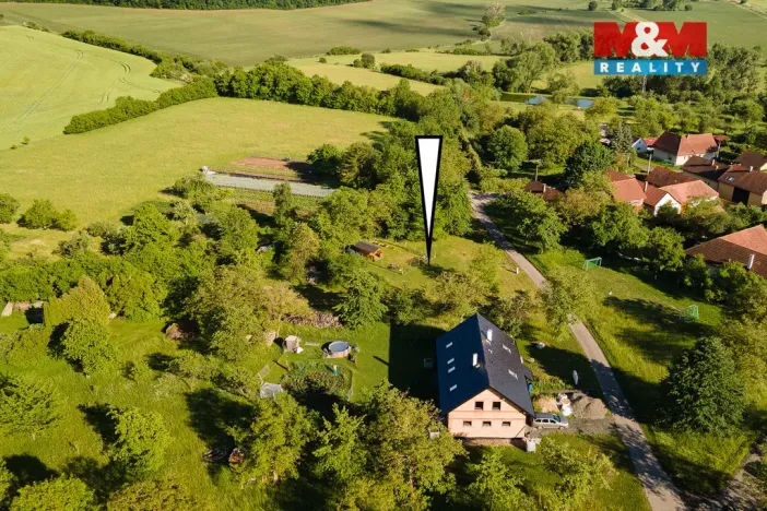 Prodej pozemku pro bydlení, Chroustovice - Mentour, 1596 m2