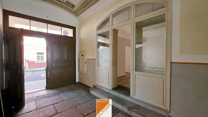 Pronájem obchodního prostoru, Kadaň, Boženy Němcové, 53 m2