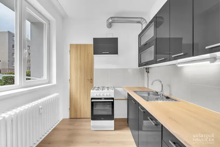 Pronájem bytu 2+1, Úpice, Sládkova, 51 m2