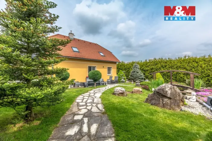 Prodej rodinného domu, Tachlovice, Sportovní, 312 m2