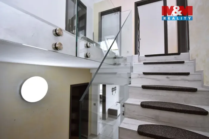 Prodej rodinného domu, Tachlovice, Sportovní, 312 m2