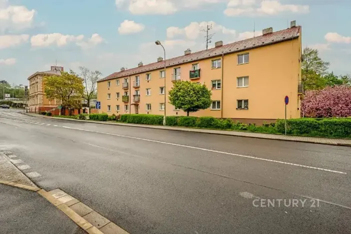 Pronájem bytu 2+1, Chomutov, Karla Buriana, 53 m2