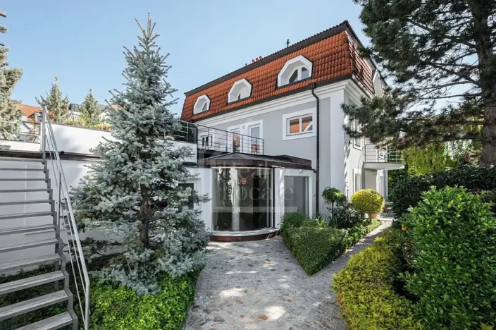 Prodej vily, Praha - Troja, Trojská, 337 m2
