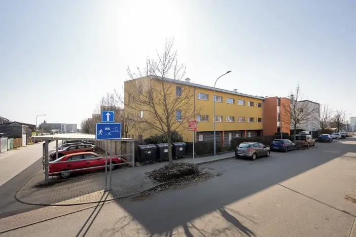 Pronájem garážového stání, Brno, Moutnická, 12 m2