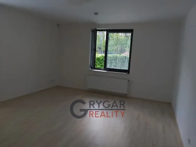 Pronájem bytu 1+kk, Běloky, 40 m2