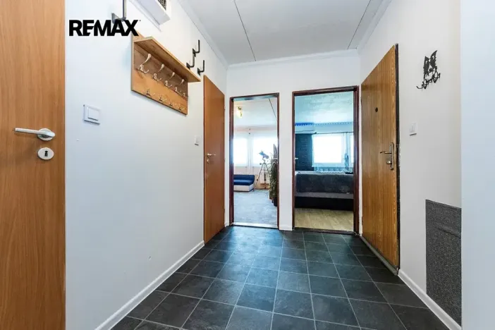 Prodej bytu 3+1, Červený Újezd, U Okálu, 62 m2