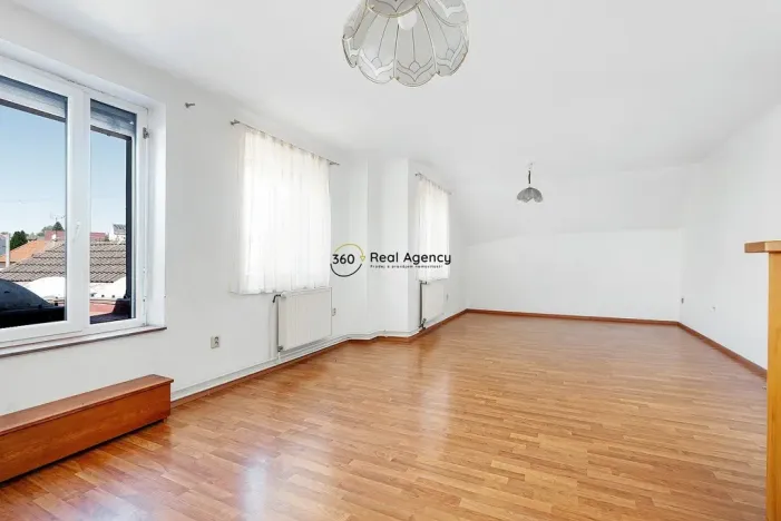 Prodej rodinného domu, Kamenice nad Lipou, Masarykova, 390 m2