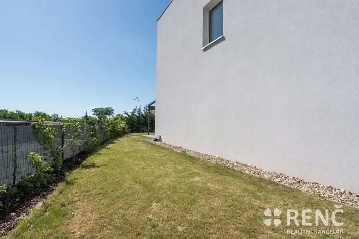 Pronájem bytu 3+kk, Zbýšov, čtvrť Padělky, 78 m2