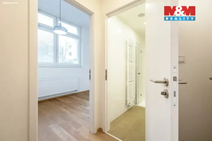Pronájem bytu 2+kk, Praha - Vinohrady, Perucká, 37 m2