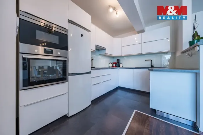 Prodej rodinného domu, Praha - Cholupice, Třebanická, 141 m2