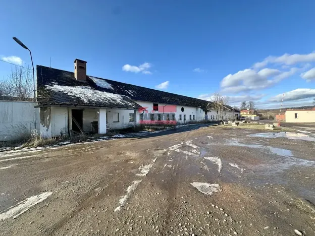 Prodej skladu, Netolice, 30000 m2