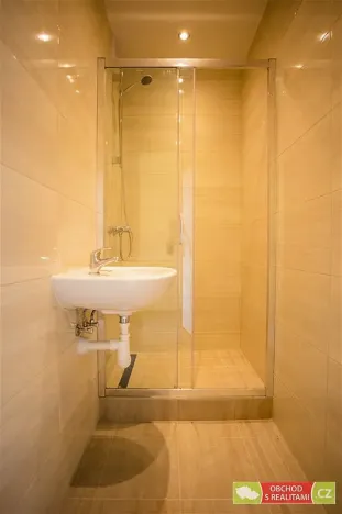 Pronájem bytu 1+kk, Praha, Jahodová, 25 m2