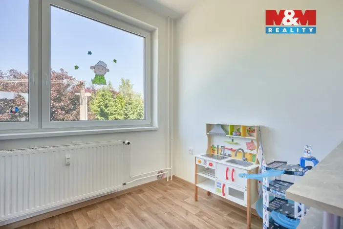 Prodej bytu 4+1, Březůvky, 81 m2