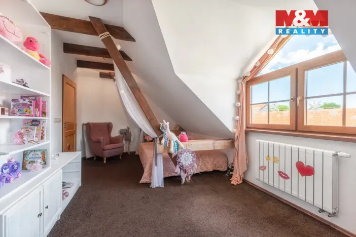 Prodej rodinného domu, Hovorany, 262 m2