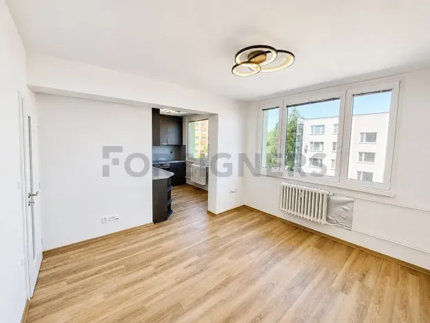 Pronájem bytu 2+1, Sedlčany, U Školky, 45 m2
