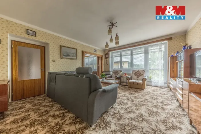 Prodej rodinného domu, Benešov u Semil, 270 m2