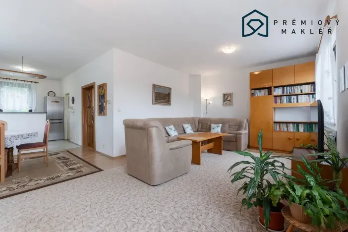 Prodej rodinného domu, Lubenec, Zahradní, 200 m2