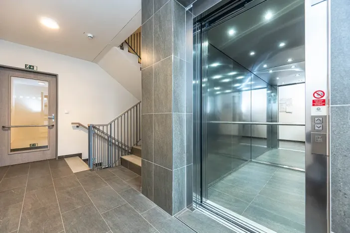 Prodej bytu 1+kk, Praha - Háje, Sochorcova, 34 m2