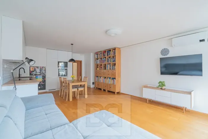 Prodej bytu 3+kk, Praha - Kobylisy, 70 m2